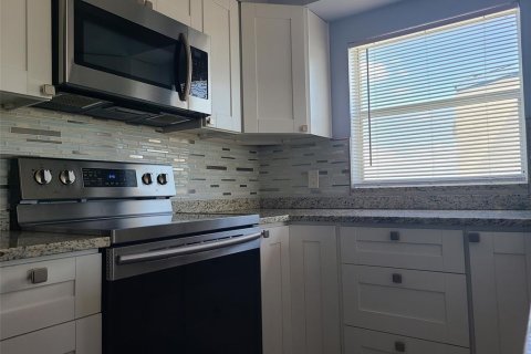 Condo in Clearwater, Florida, 1 bedroom  № 1630952 - photo 3