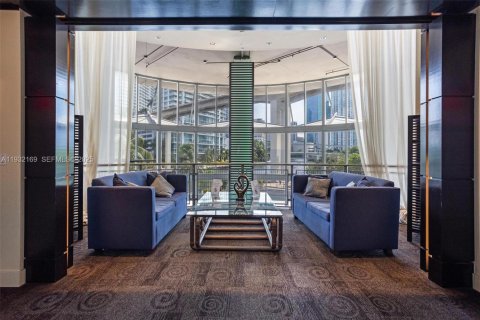 Condominio en alquiler en Miami, Florida, 1 dormitorio, 73.86 m2 № 1990783 - foto 29