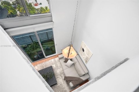 Condominio en alquiler en Miami, Florida, 1 dormitorio, 73.86 m2 № 1990783 - foto 26