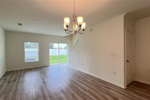 Touwnhouse à louer à Davenport, Floride: 3 chambres, 146.6 m2 № 2266696 - photo 8