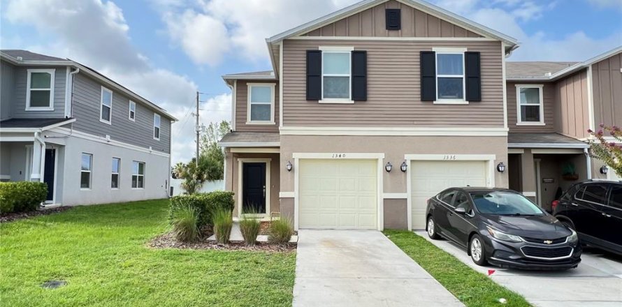 Touwnhouse à Davenport, Floride 3 chambres, 146.6 m2 № 2266696