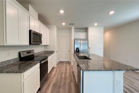 Touwnhouse à louer à Davenport, Floride: 3 chambres, 146.6 m2 № 2266696 - photo 9