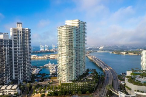 Copropriété à louer à Miami Beach, Floride: 2 chambres, 127.28 m2 № 2001335 - photo 18