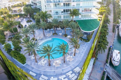 Copropriété à louer à Miami Beach, Floride: 2 chambres, 127.28 m2 № 2001335 - photo 25