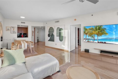Copropriété à louer à Miami Beach, Floride: 2 chambres, 127.28 m2 № 2001335 - photo 9