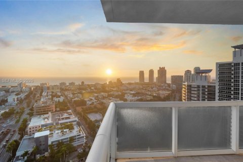 Copropriété à louer à Miami Beach, Floride: 2 chambres, 127.28 m2 № 2001335 - photo 16