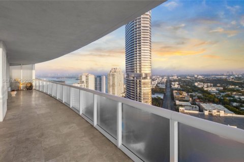 Copropriété à louer à Miami Beach, Floride: 2 chambres, 127.28 m2 № 2001335 - photo 4