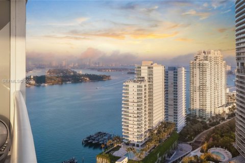 Copropriété à louer à Miami Beach, Floride: 2 chambres, 127.28 m2 № 2001335 - photo 17