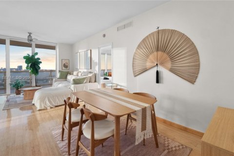 Copropriété à louer à Miami Beach, Floride: 2 chambres, 127.28 m2 № 2001335 - photo 15