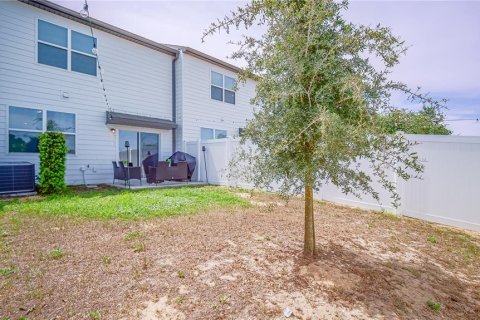 Townhouse in Davenport, Florida 3 bedrooms, 130.43 sq.m. № 1219945 - photo 4