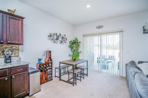 Townhouse in Davenport, Florida 3 bedrooms, 130.43 sq.m. № 1219945 - photo 10