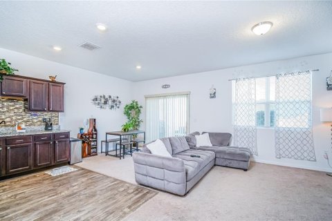 Townhouse in Davenport, Florida 3 bedrooms, 130.43 sq.m. № 1219945 - photo 9