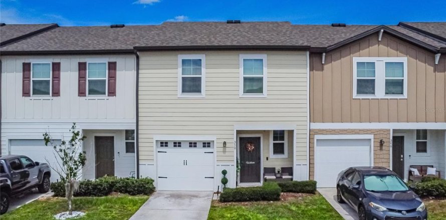 Townhouse in Davenport, Florida 3 bedrooms, 130.43 sq.m. № 1219945