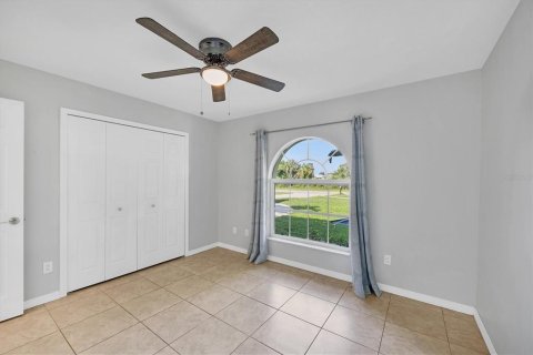 House in North Port, Florida 3 bedrooms, 174.93 sq.m. № 1851757 - photo 24