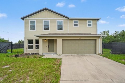 Casa en Spring Hill, Florida 4 dormitorios, 171.59 m2 № 2383679