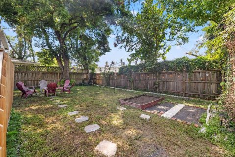 Villa ou maison à louer à Tampa, Floride: 2 chambres, 120.4 m2 № 1846714 - photo 18