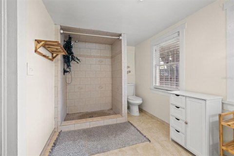 Villa ou maison à louer à Tampa, Floride: 2 chambres, 120.4 m2 № 1846714 - photo 9