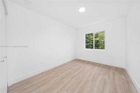 Condominio en venta en Miami, Florida, 2 dormitorios, 94.76 m2 № 1969781 - foto 16