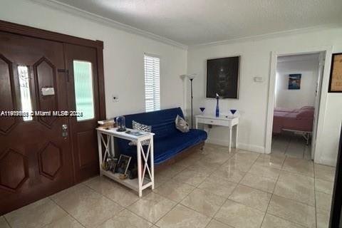 Casa en venta en Miami, Florida, 5 dormitorios, 159.42 m2 № 1968683 - foto 13