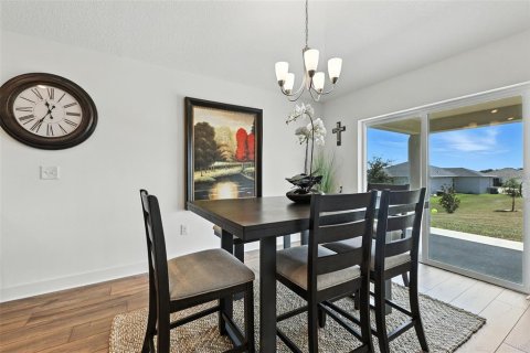 House in Mascotte, Florida 3 bedrooms, 142.79 sq.m. № 1853422 - photo 18