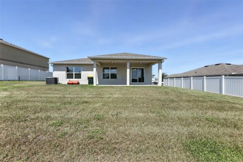 House in Mascotte, Florida 3 bedrooms, 142.79 sq.m. № 1853422 - photo 23