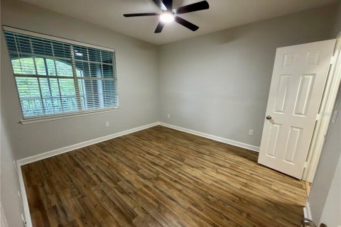 Condominio en venta en Temple Terrace, Florida, 1 dormitorio, 77.48 m2 № 2101609 - foto 8