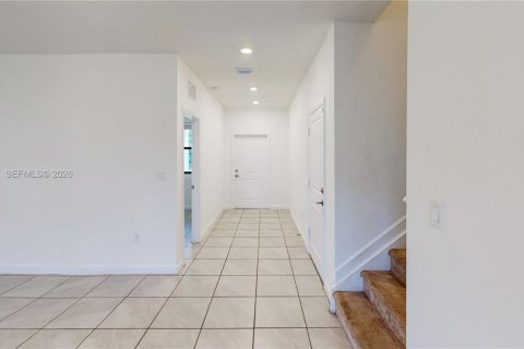 House in Homestead, Florida 5 bedrooms, 224.64 sq.m. № 2069597 - photo 6