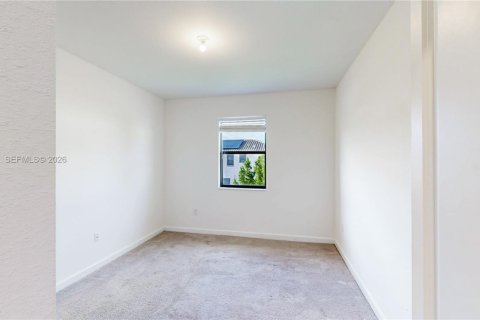 House in Homestead, Florida 5 bedrooms, 224.64 sq.m. № 2069597 - photo 23