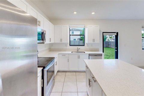 House in Homestead, Florida 5 bedrooms, 224.64 sq.m. № 2069597 - photo 18