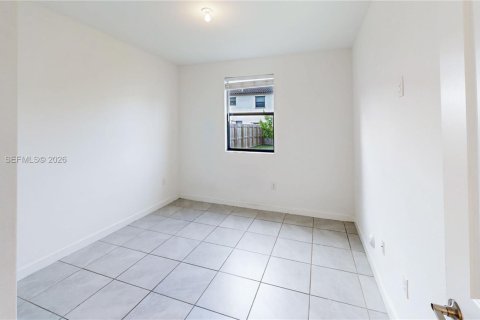 House in Homestead, Florida 5 bedrooms, 224.64 sq.m. № 2069597 - photo 25