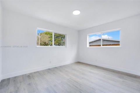 Casa en venta en Dania Beach, Florida, 4 dormitorios, 143.16 m2 № 2030440 - foto 11