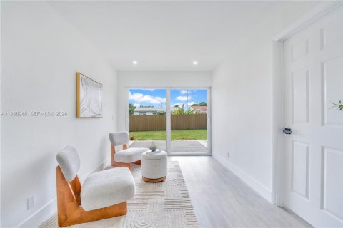 Casa en venta en Dania Beach, Florida, 4 dormitorios, 143.16 m2 № 2030440 - foto 14