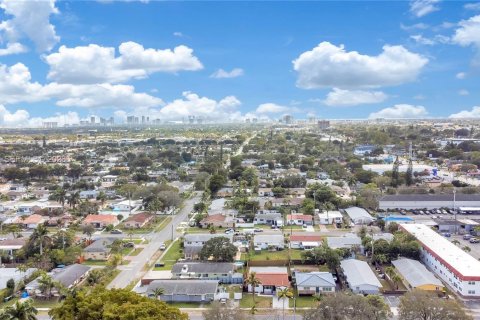 Casa en venta en Dania Beach, Florida, 4 dormitorios, 143.16 m2 № 2030440 - foto 24