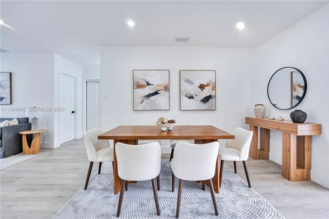 Casa en venta en Dania Beach, Florida, 4 dormitorios, 143.16 m2 № 2030440 - foto 6