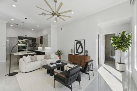 Villa ou maison à vendre à Plantation, Floride: 5 chambres, 285.77 m2 № 2005888 - photo 17