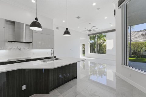 Villa ou maison à vendre à Plantation, Floride: 5 chambres, 285.77 m2 № 2005888 - photo 15