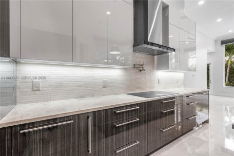 Villa ou maison à vendre à Plantation, Floride: 5 chambres, 285.77 m2 № 2005888 - photo 11