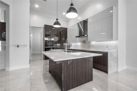 Villa ou maison à vendre à Plantation, Floride: 5 chambres, 285.77 m2 № 2005888 - photo 10