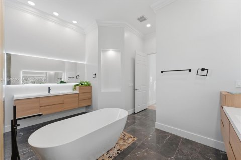 Villa ou maison à vendre à Plantation, Floride: 5 chambres, 285.77 m2 № 2005888 - photo 22