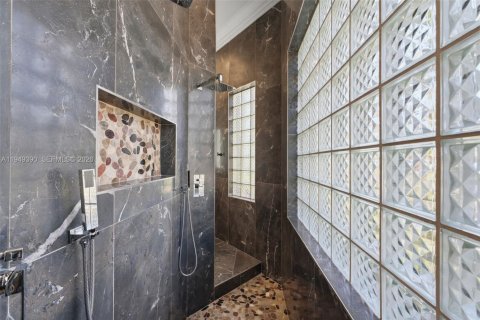 Villa ou maison à vendre à Plantation, Floride: 5 chambres, 285.77 m2 № 2005888 - photo 23