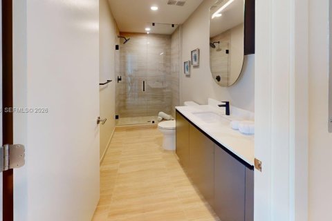 Condominio en venta en Miami Beach, Florida, 2 dormitorios, 74.51 m2 № 2055878 - foto 11