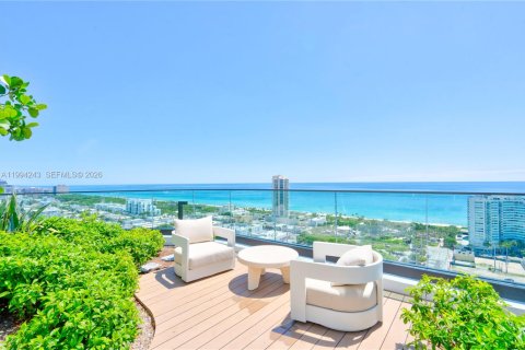 Condominio en venta en Miami Beach, Florida, 2 dormitorios, 74.51 m2 № 2055878 - foto 25