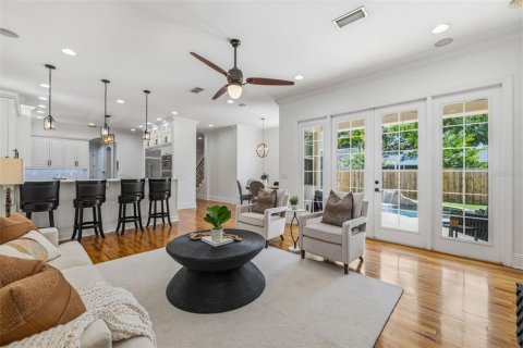 Villa ou maison à vendre à Tampa, Floride: 4 chambres, 413.32 m2 № 2151833 - photo 29