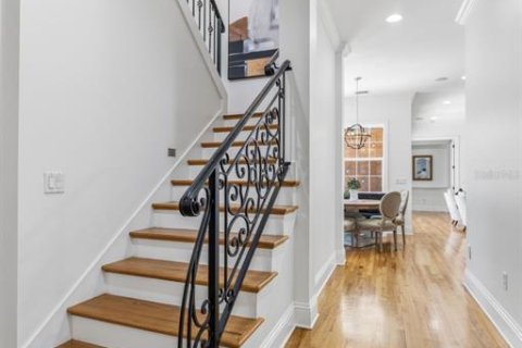Villa ou maison à vendre à Tampa, Floride: 4 chambres, 413.32 m2 № 2151833 - photo 10