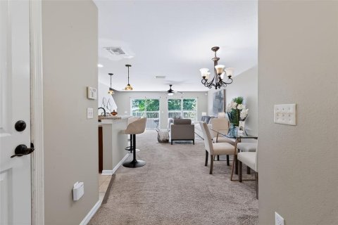 Touwnhouse à vendre à Tampa, Floride: 3 chambres, 142.05 m2 № 2376810 - photo 6