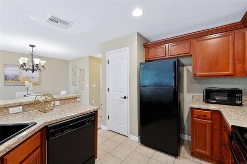 Touwnhouse à vendre à Tampa, Floride: 3 chambres, 142.05 m2 № 2376810 - photo 12