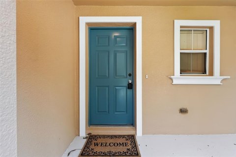 Touwnhouse à vendre à Tampa, Floride: 3 chambres, 142.05 m2 № 2376810 - photo 4