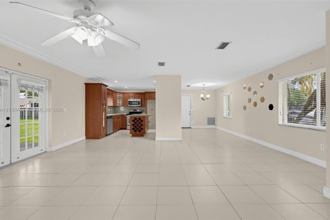 Villa ou maison à vendre à Homestead, Floride: 3 chambres, 141.12 m2 № 2400629 - photo 14