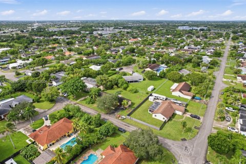 Villa ou maison à vendre à Homestead, Floride: 3 chambres, 141.12 m2 № 2400629 - photo 27