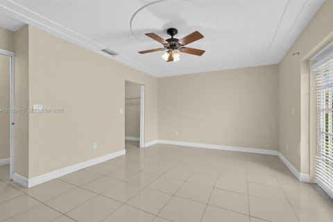 Villa ou maison à vendre à Homestead, Floride: 3 chambres, 141.12 m2 № 2400629 - photo 19